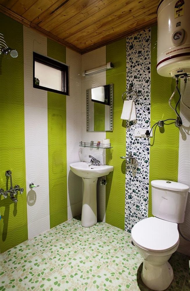Hotel Sheesha Residency Srīnagar Zewnętrze zdjęcie